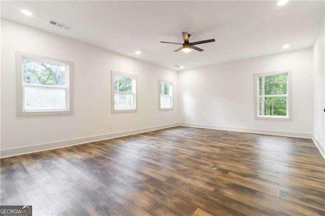 2884 Thompson Circle, Decatur, GA 30034