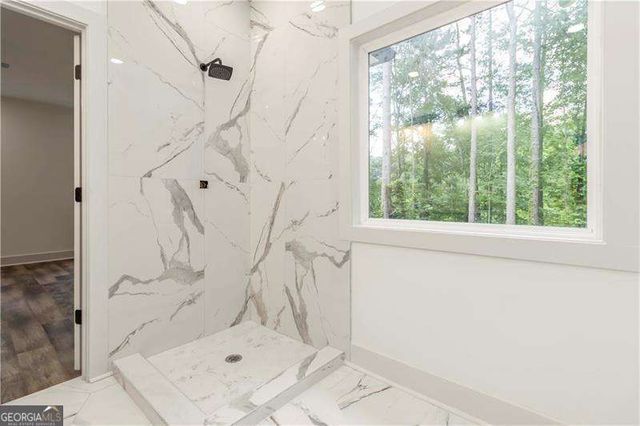 2884 Thompson Circle, Decatur, GA 30034