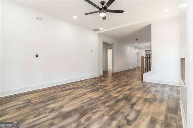 2884 Thompson Circle, Decatur, GA 30034