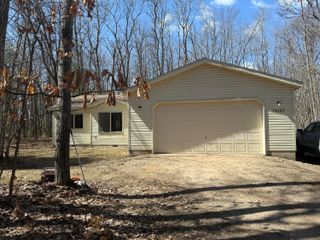 11427 W Hunting Horn Road, Roscommon, MI 48653