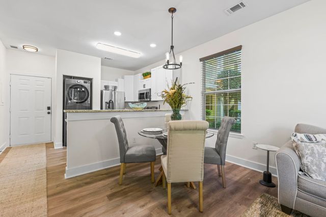 464 River Oaks Dr Apt 67A, Myrtle Beach, SC 29579