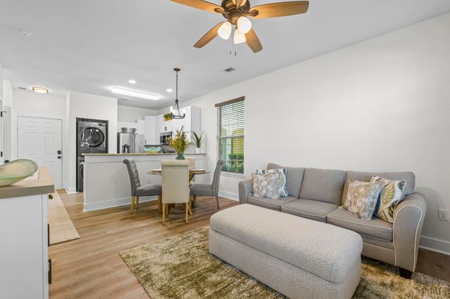 464 River Oaks Dr Apt 67A, Myrtle Beach, SC 29579