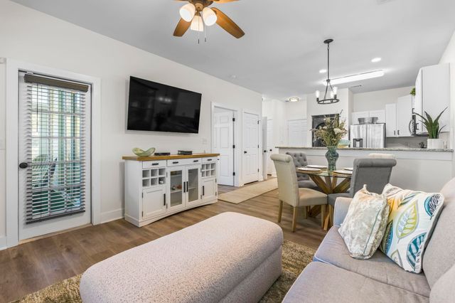 464 River Oaks Dr Apt 67A, Myrtle Beach, SC 29579