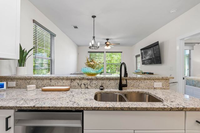 464 River Oaks Dr Apt 67A, Myrtle Beach, SC 29579