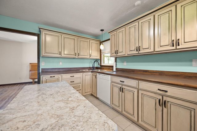 295 Hampton Avenue, Somerset, KY 42503