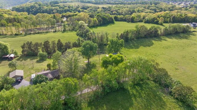 295 Hampton Avenue, Somerset, KY 42503