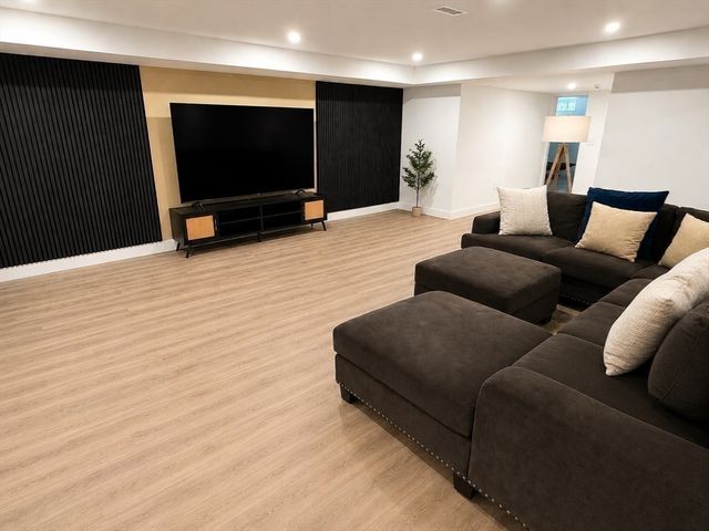 26 Webster Rd, Lexington, MA 02421
