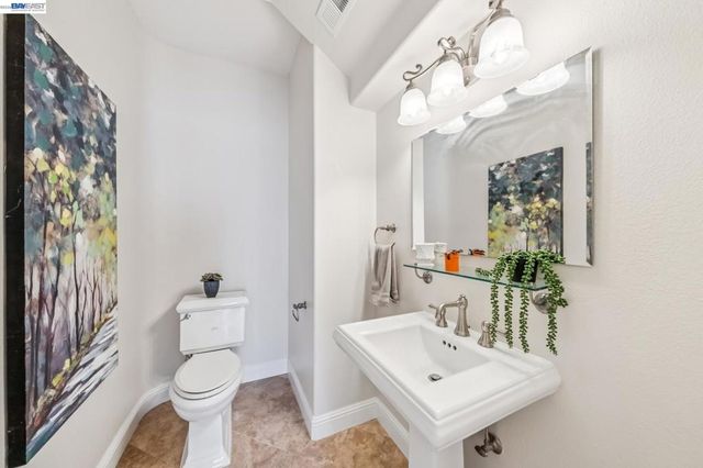 829 Lippert Pl, Santa Clara, CA 95050