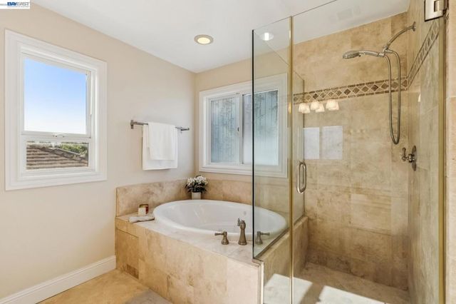 829 Lippert Pl, Santa Clara, CA 95050