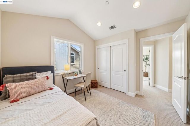 829 Lippert Pl, Santa Clara, CA 95050