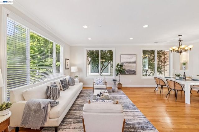 829 Lippert Pl, Santa Clara, CA 95050