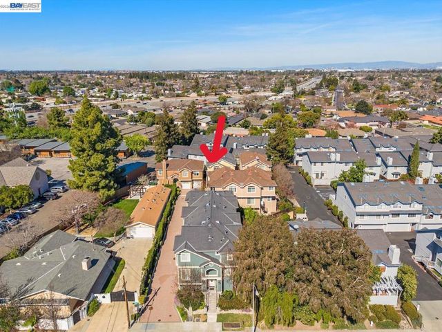 829 Lippert Pl, Santa Clara, CA 95050