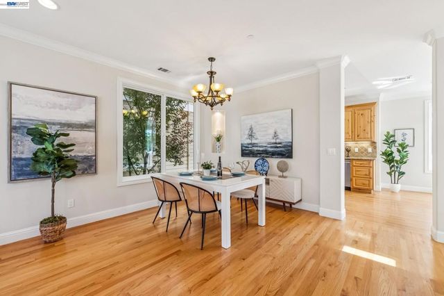 829 Lippert Pl, Santa Clara, CA 95050