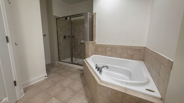 451 American Way N 2F, Carmel, IN 46032