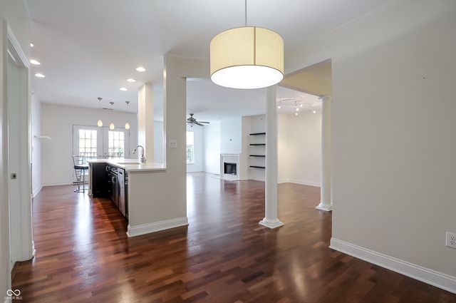 451 American Way N 2F, Carmel, IN 46032