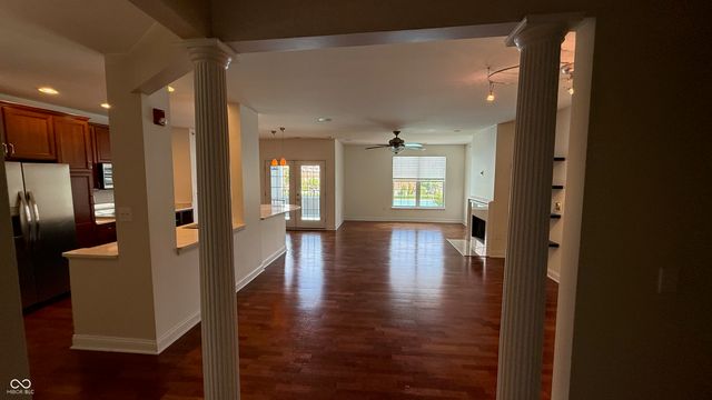 451 American Way N 2F, Carmel, IN 46032