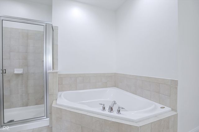 451 American Way N 2F, Carmel, IN 46032