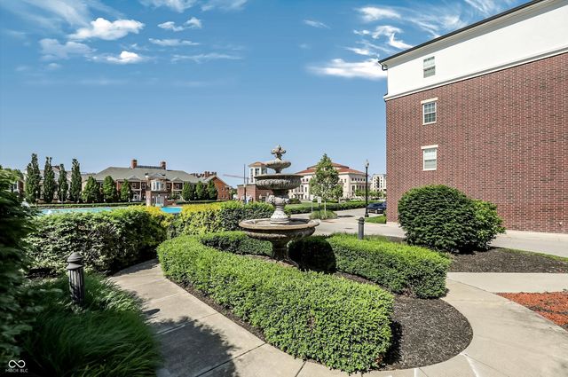 451 American Way N 2F, Carmel, IN 46032