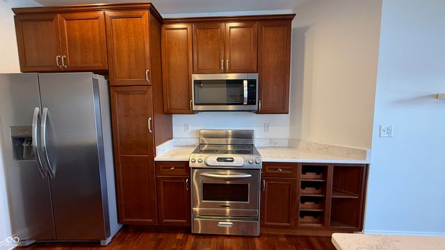 451 American Way N 2F, Carmel, IN 46032