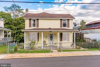312 HAMMOND ST, Westernport, MD 21562
