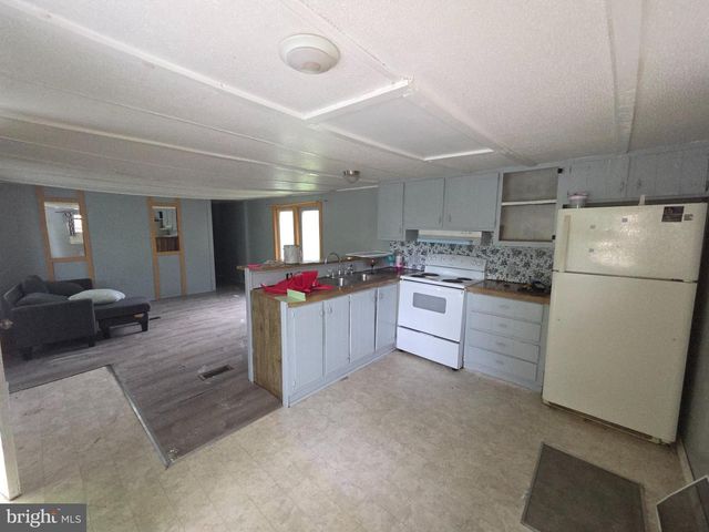 1 NORTHWOOD MNR, York Haven, PA 17370