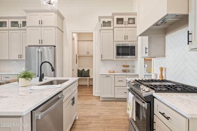 506 Traditions Drive, Lafayette, LA 70508