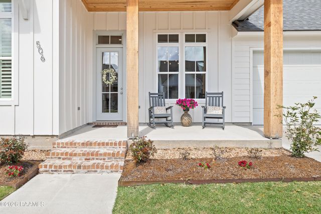 506 Traditions Drive, Lafayette, LA 70508