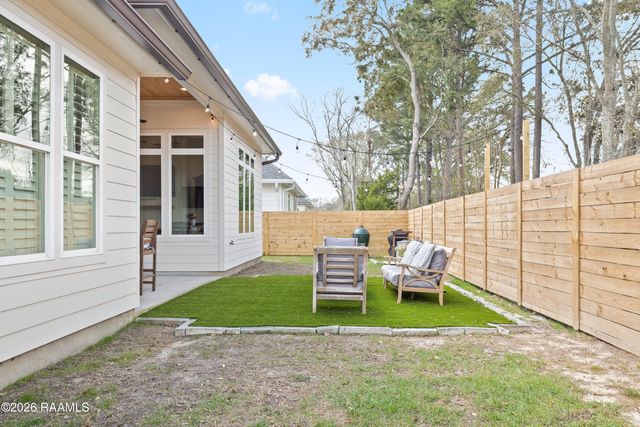 506 Traditions Drive, Lafayette, LA 70508