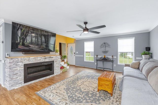 56 Lord View Drive, Jaffrey, NH 03452