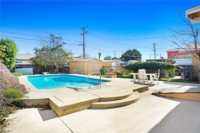 4314 La Salle Avenue, Los Angeles, CA 90062