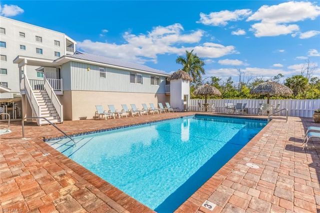 345 Mango ST 405, Fort Myers Beach, FL 33931