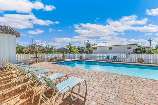 345 Mango ST 405, Fort Myers Beach, FL 33931