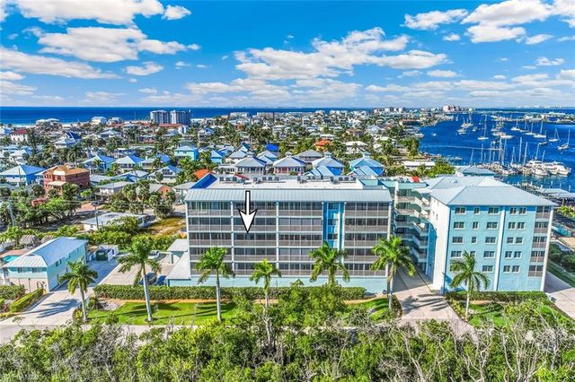 345 Mango ST 405, Fort Myers Beach, FL 33931
