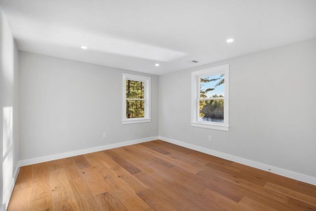 96 Lake Shore Dr, Duxbury, MA 02332