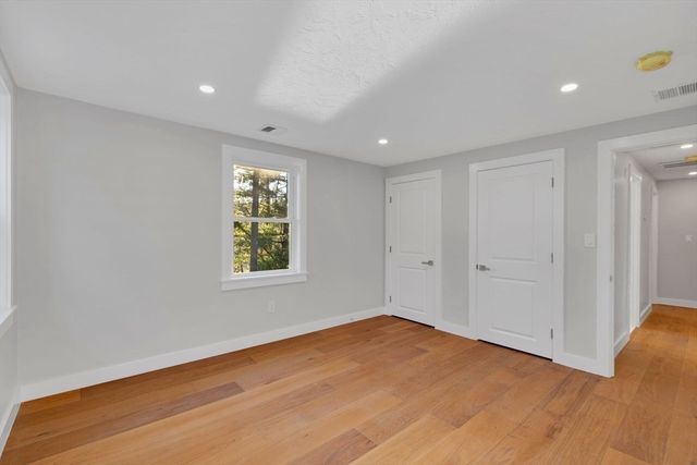 96 Lake Shore Dr, Duxbury, MA 02332
