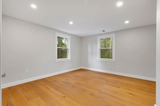 96 Lake Shore Dr, Duxbury, MA 02332