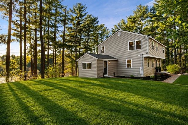 96 Lake Shore Dr, Duxbury, MA 02332