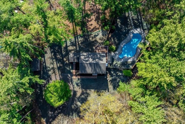 96 Lake Shore Dr, Duxbury, MA 02332