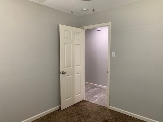 1107 Oxford Street, River Oaks, TX 76114