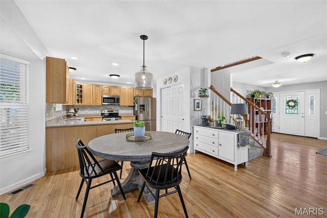 903 Indian Rock Court, Wentzville, MO 63385
