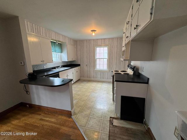 4721 S 3rd St, Louisville, KY 40214