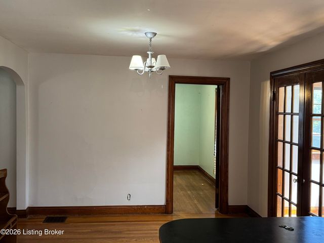 4721 S 3rd St, Louisville, KY 40214