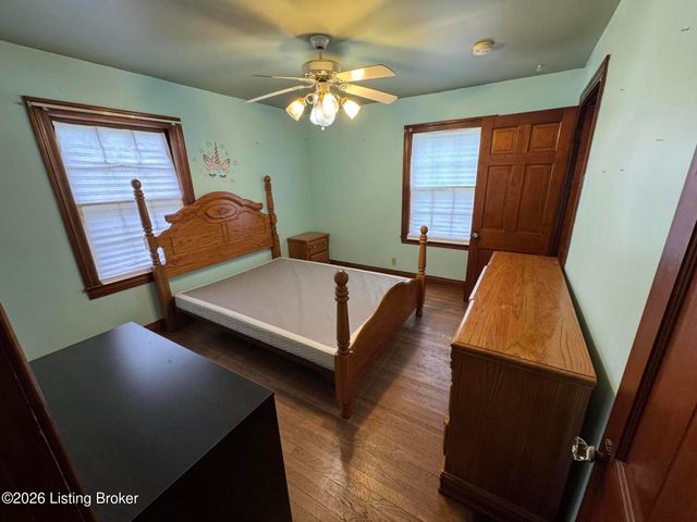 4721 S 3rd St, Louisville, KY 40214