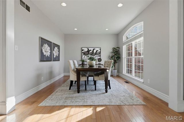 5 Break Court, Sunset Hills, MO 63127