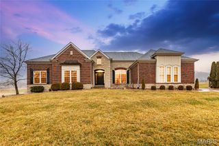 5 Break Court, Sunset Hills, MO 63127