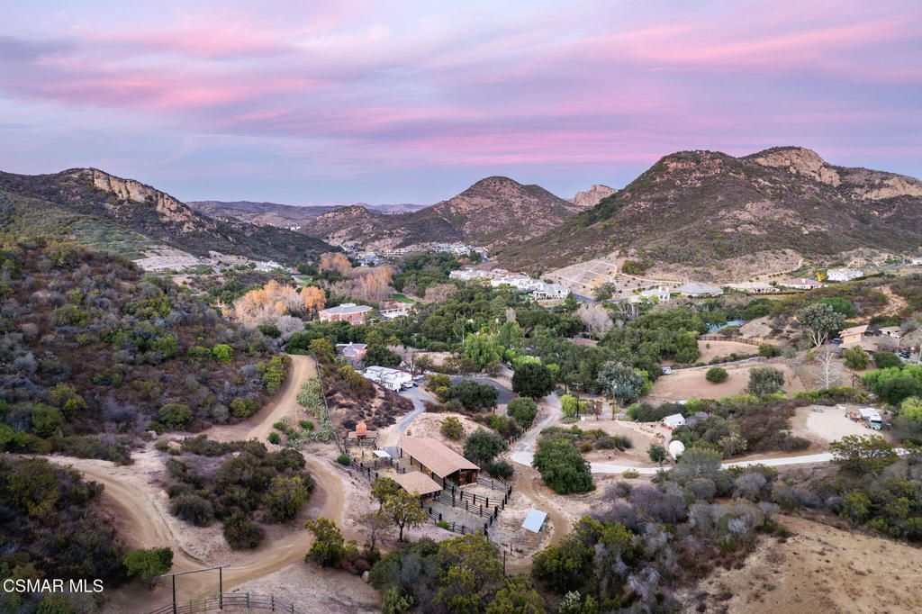 320 E Carlisle Road, Thousand Oaks, CA 91361