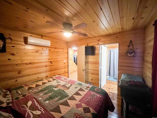 213 Spring Lake Dr, Mammoth Spring, AR 72554