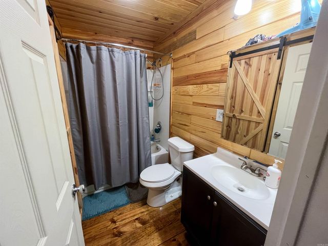 213 Spring Lake Dr, Mammoth Spring, AR 72554