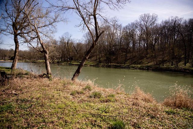 213 Spring Lake Dr, Mammoth Spring, AR 72554