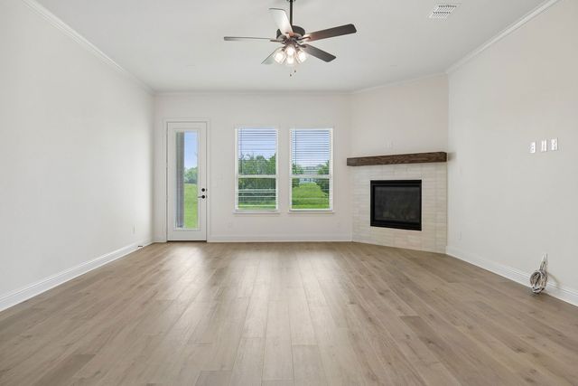 5009 Valley View Drive, Joshua, TX 76058